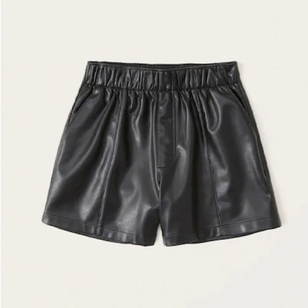 NWT Abercrombie Vegan Leather Pull on Shorts